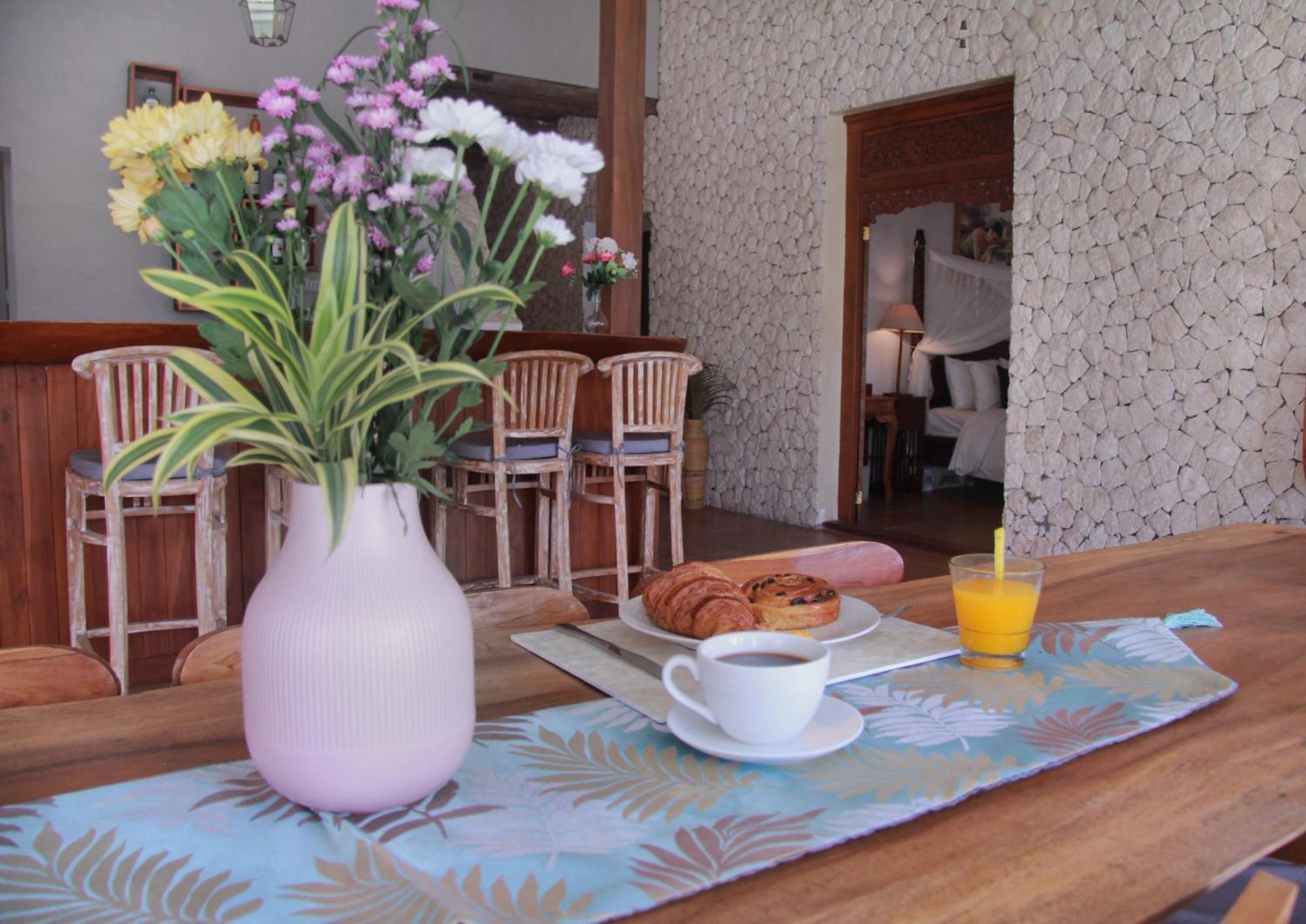 विला Ndaru - 4 Bedroom In Batu Bolong, *