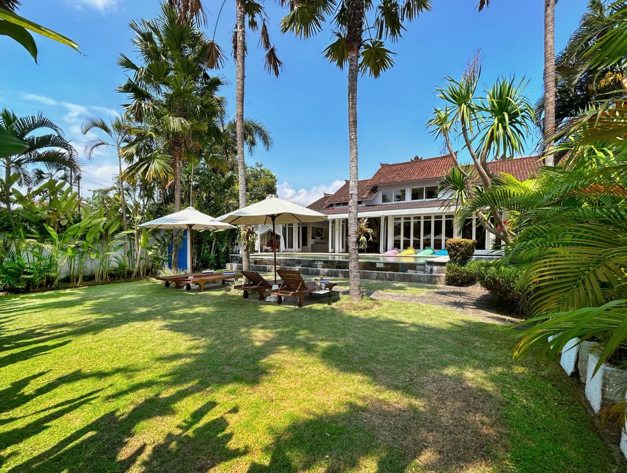 Ndaru - 4 Bedroom In Batu Bolong, * Canggu (Bali)